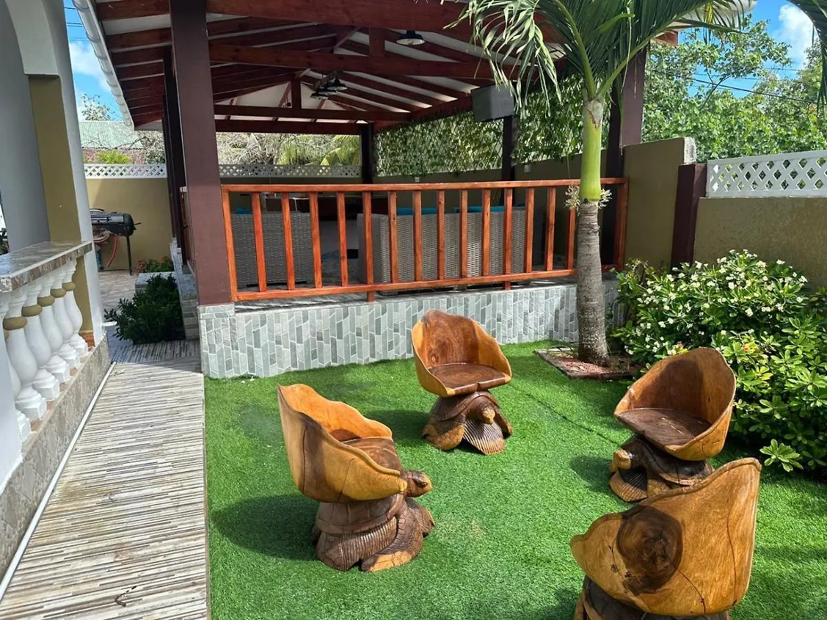 Happy Stay Villa Grand Anse  0*, Grand Anse (Praslin) Seychelles